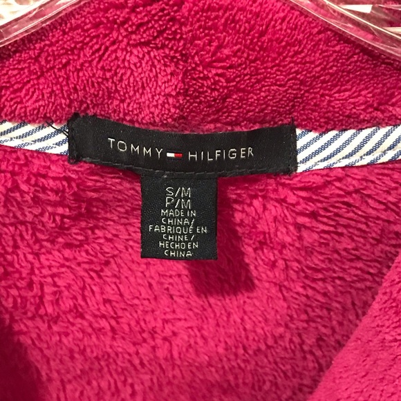 Tommy Hilfiger fuschia pink plush robe - Picture 9 of 15